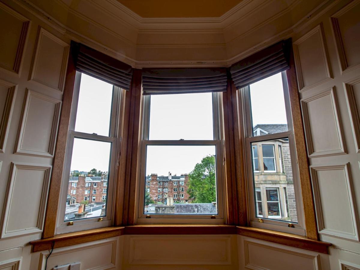 Pass The Keys Beautiful And Bright Georgian Style Morningside Apartment Edinburgh Exterior photo